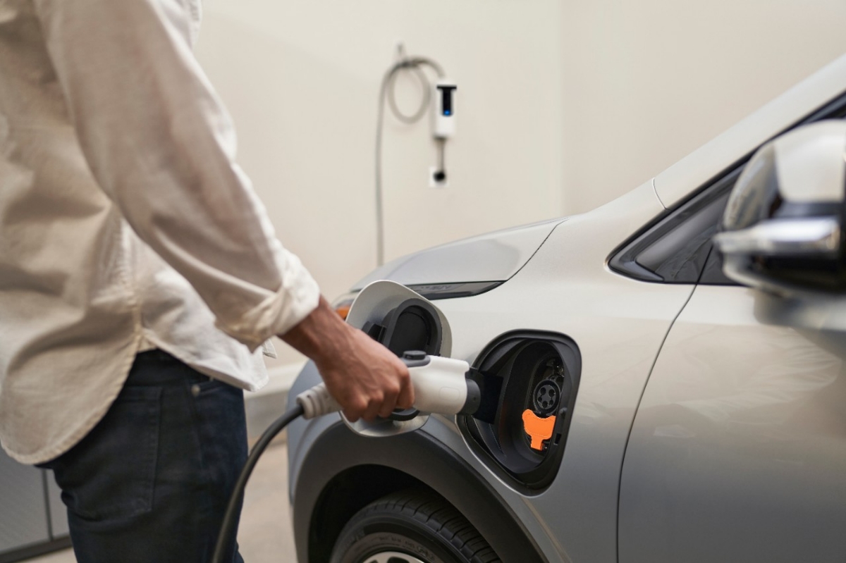 Can i charge my chevy bolt hot sale at a tesla charging station